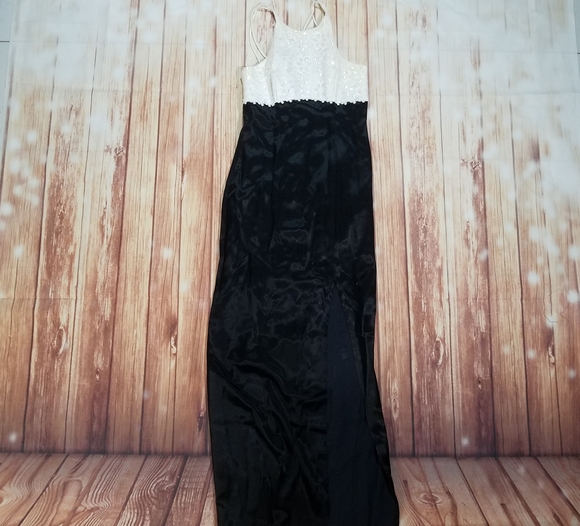 Vintage 5.7.9 Gown Dress Spaghetti Strap Thigh Slit Front Opening Size 3 - Picture 2 of 11